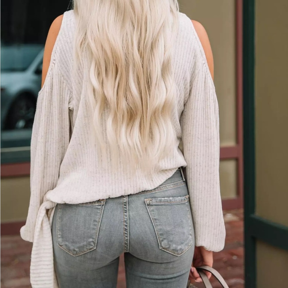 Blu Pepper Ribbed Knit Cold Shoulder Top - Picture 4 of 12
